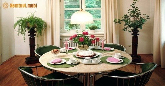 Bàn ăn trong bếp nên chọn hình tròn