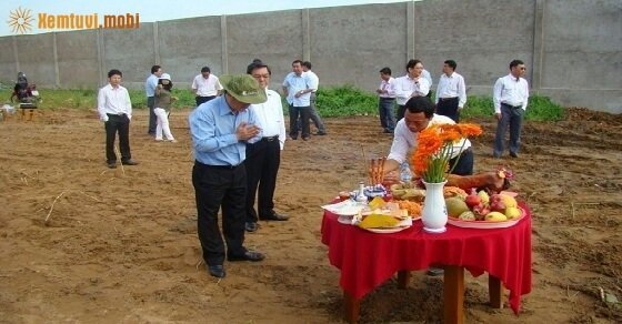 Khấn thần linh thổ địa