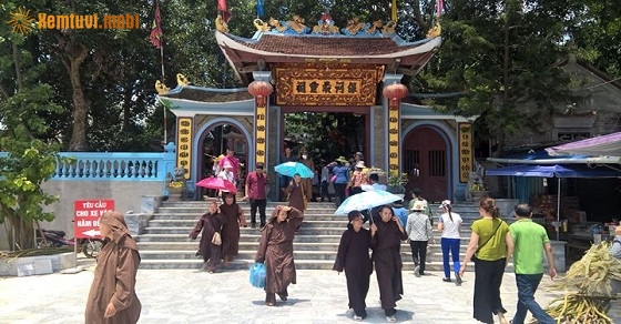 Bài văn khấn đền ông Hoàng Bảy