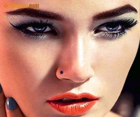 Xem tướng nốt ruồi trên cánh mũi Xem tướng nốt ruồi trên cánh mũi