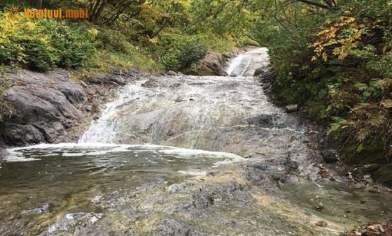 Mệnh Tuyền Trung Thủy hợp với mệnh gì