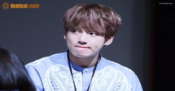 Má lúm đồng tiền bên trái