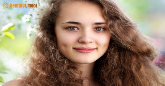 Má lúm đồng tiền hai bên