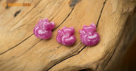 Đá hồ ly ruby phù hợp với những ai thuộc mệnh Thổ và mệnh Hỏa