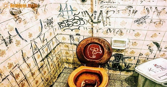 Giải mã chiêm bao thấy nhà vệ sinh bẩn là điềm báo gì?