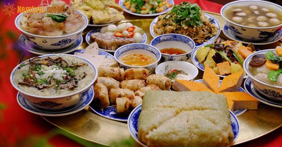 Mâm cơm cúng ông bà tổ tiên