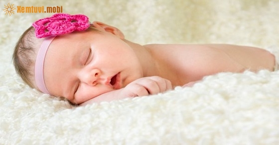 Đặt tên cho con gái theo phong thủy