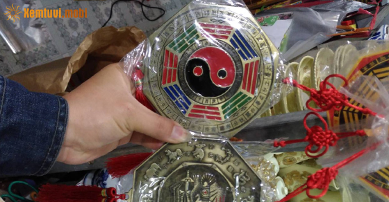 Gương bát quái tiên thiên