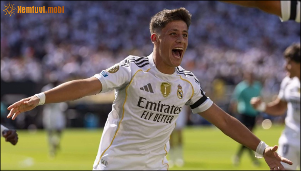  Arda Guler dù gặp những khó khăn nhưng cũng đã biết cách gây ấn tượng